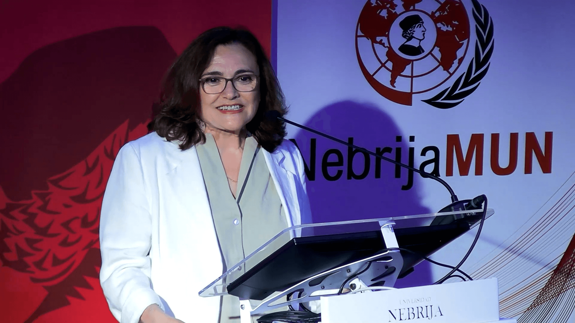 Adela NebrijaMUN