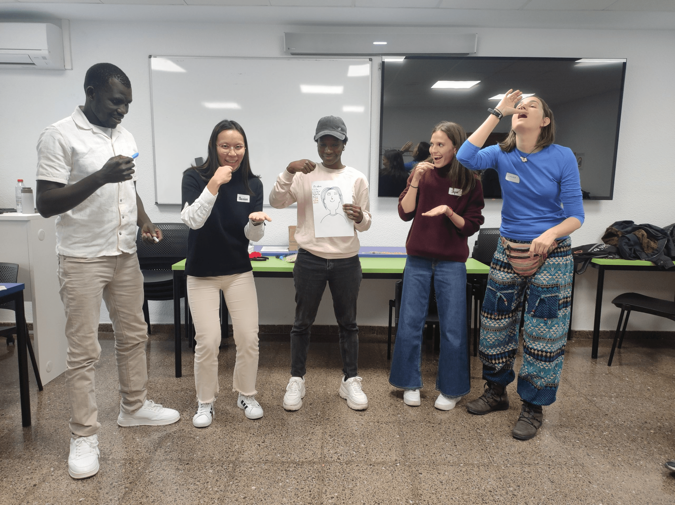Alumnas de Lenguas Modernas se convierten en profesoras de español para inmigrantes por un día