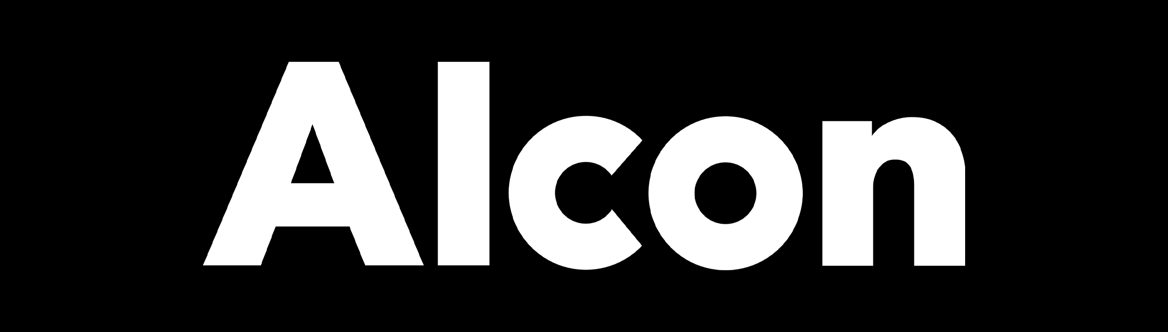 El logo de Alcon, una empresa de cuidados de la visión, presentado en un fondo negro.