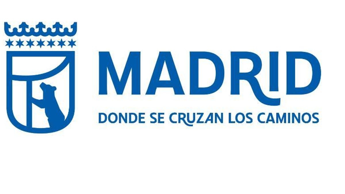 Logo de la ciudad de Madrid que incluye un oso y un madroño junto con el texto 'MADRID DONDE SE CRUZAN LOS CAMINOS'.