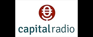 Logo de Capital Radio con micrófono y texto.