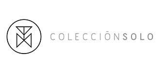 Un logo minimalista que presenta la palabra 'COLECCIÓN SOLO'.