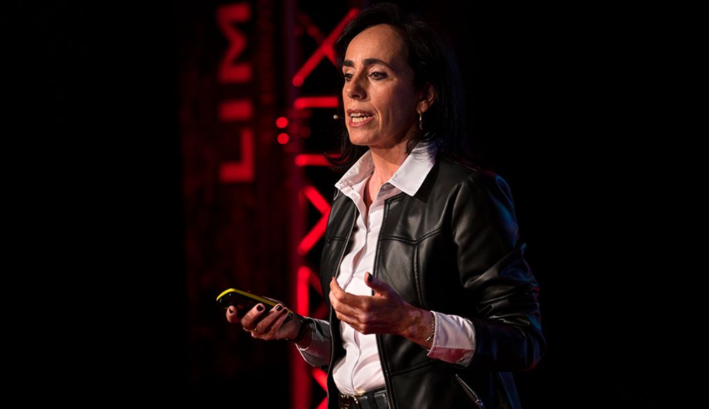 Elena Postigo: “El transhumanismo no ve límites en el progreso humano. Pero los hay”