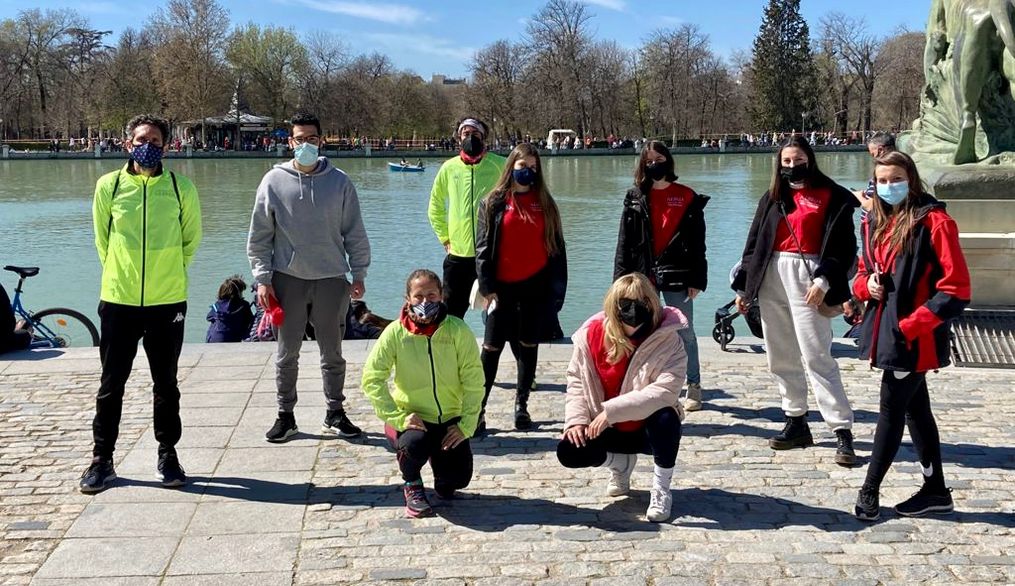 Orientación urbana y botánica con los clubes de Aventura y Buddy
