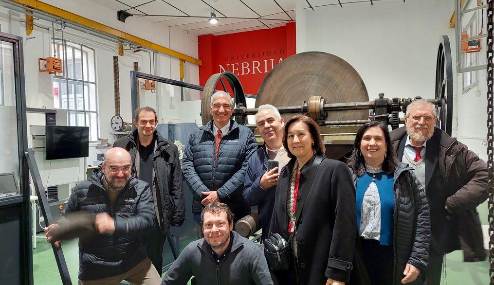 El grupo Matemáticas y sus aplicaciones recibe la visita de los matemáticos Dana-Picard, Kovács y Vajda