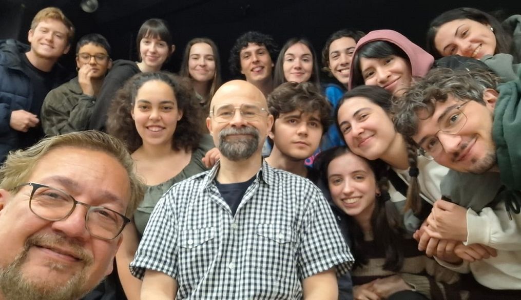 Alberto García Vidal dialoga sobre el teatro alternativo con los estudiantes de Nebrija