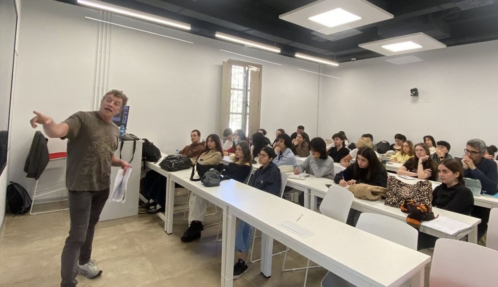 El seminario ‘Vuelos simbólicos’ conecta arte, aves y cultura en la Universidad Nebrija