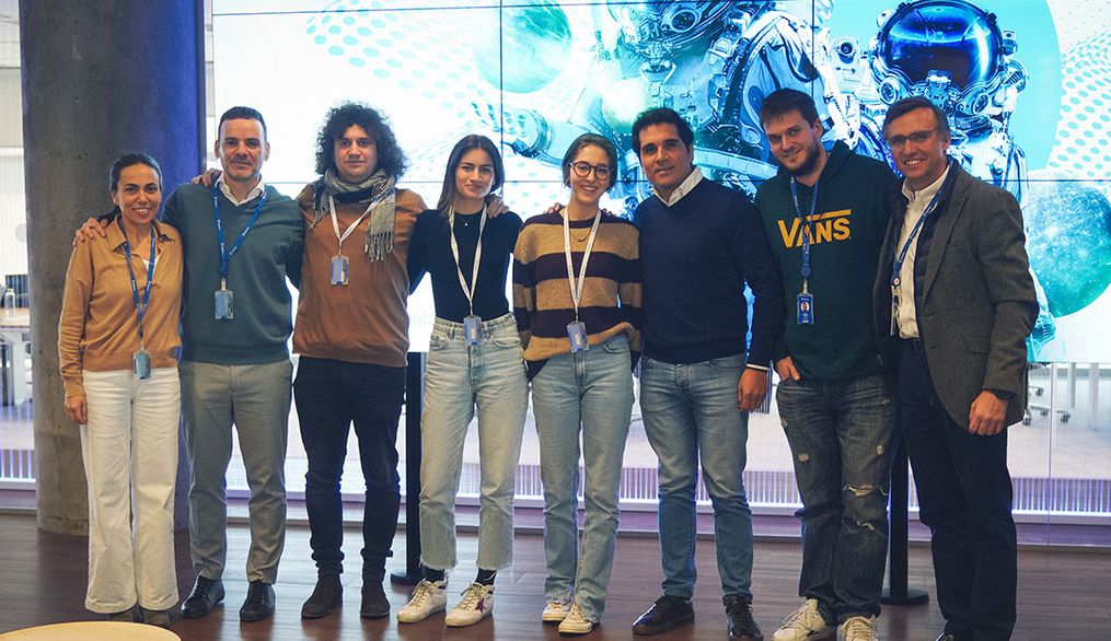 Daniela Buitrago, Emma Guelbone, Diara Lucía Rojas y Ana Paula Zurita, vencedoras del hackathon organizado por Telefónica y la Universidad Nebrija