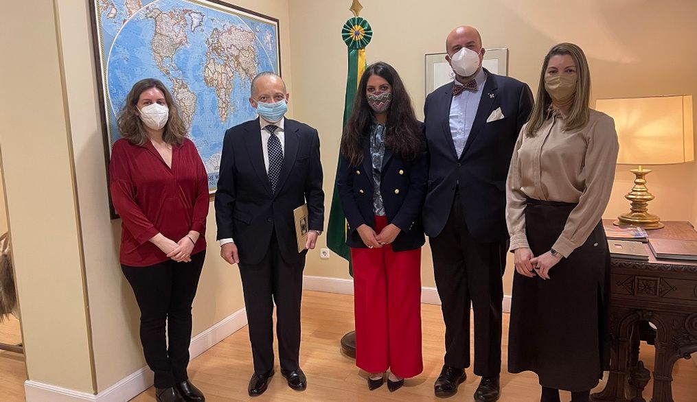 La Embajada de Brasil recibe la visita de la Universidad Nebrija