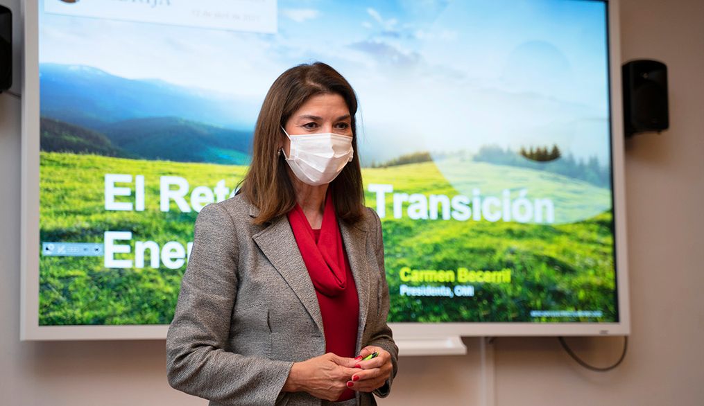 Carmen Becerril apela a un consumidor activo y responsable ante la transición energética