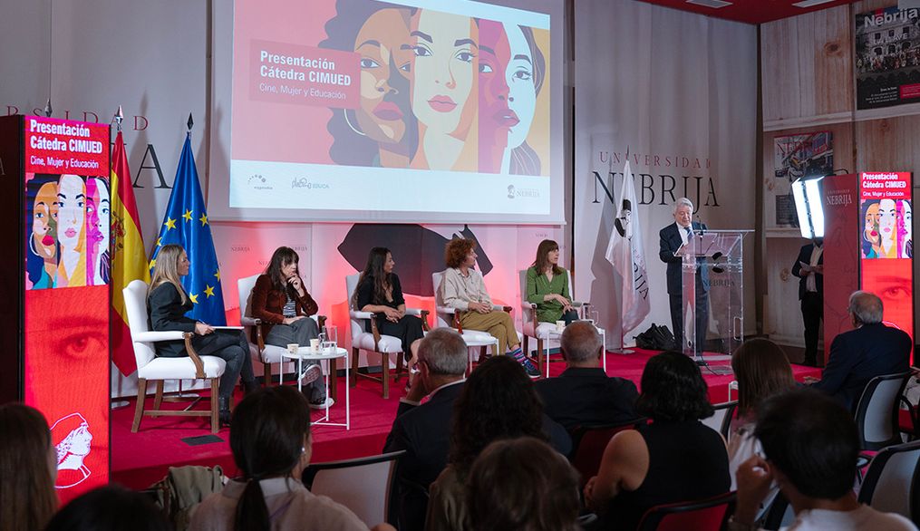Enrique Cerezo, Juana Macías y Eva Valiño respaldan la Cátedra de Cine, Mujer y Educación