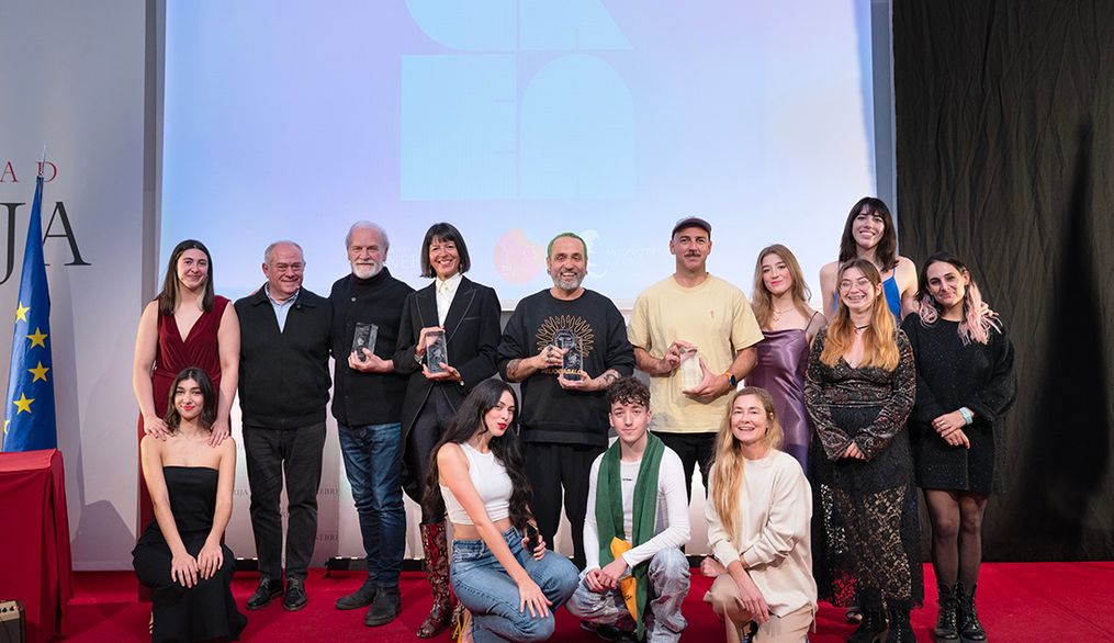 El actor Lluís Homar y la artista Miss Beige, Premios Nebrija CREA 2023