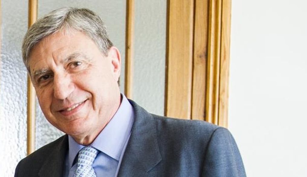 El catedrático José Luis García Delgado se incorpora como profesor  investigador a la Facultad de Ciencias Sociales