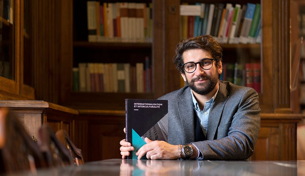 El profesor Geoffrey Ditta publica su libro "Internationalisation et interculturalité"