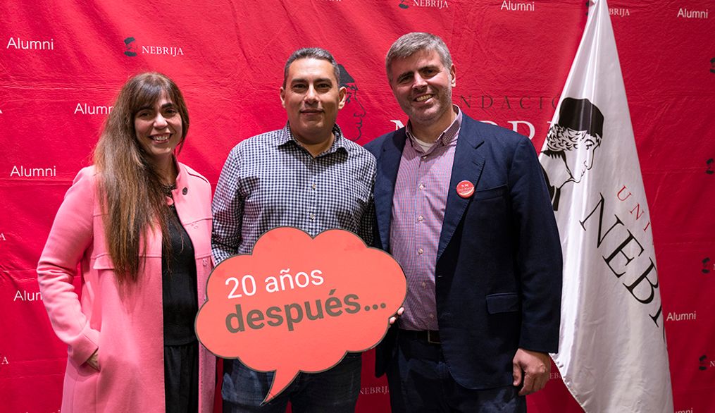 La promoción del 99 vuelve a casa con la memoria del corazón