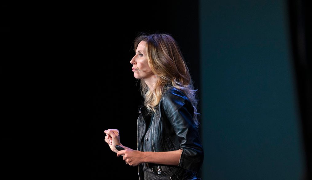 "Mejora tu imagen, renueva tu actitud y trabaja tu expresión”