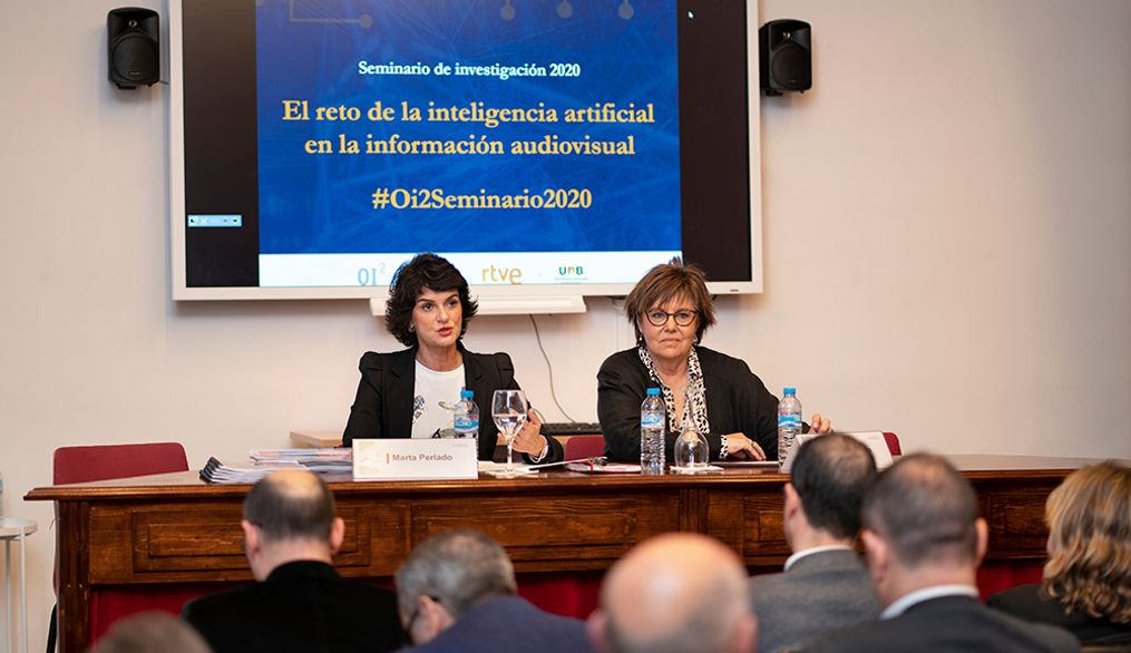 La inteligencia artificial, en su prehistoria, revoluciona el viejo oficio del periodismo