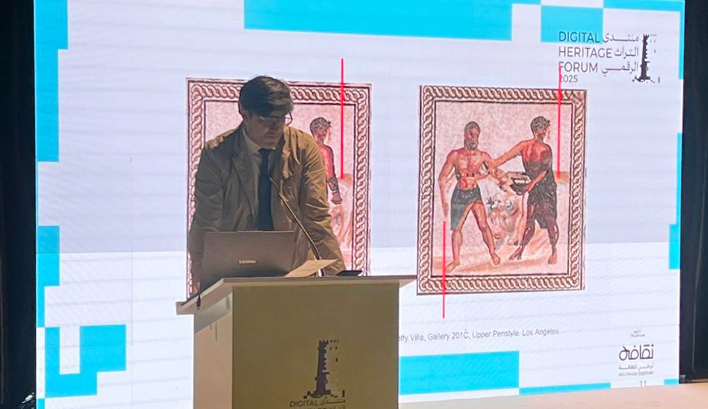 Fernando Moral expone su investigación de IA y patrimonio en un congreso en Abu Dabi