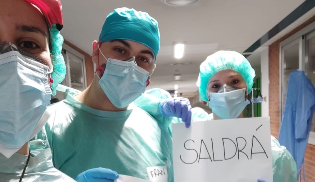 Tres jóvenes enfermeros, en lucha contra la pandemia