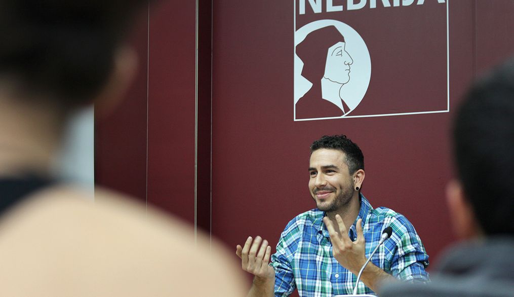 Rubén Navarro, antiguo alumno de Nebrija, anima a los estudiantes a perseguir sus sueños
