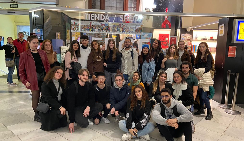 Los estudiantes de Lenguas Modernas conocen al periodista de ficción más famoso del mundo