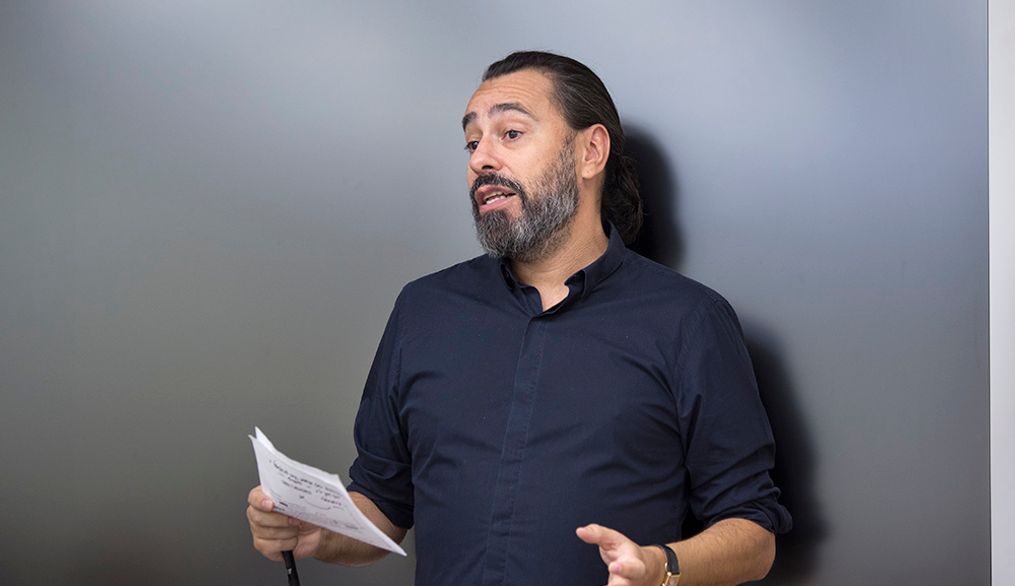Juanjo Oliva: “La moda es un trabajo artístico”