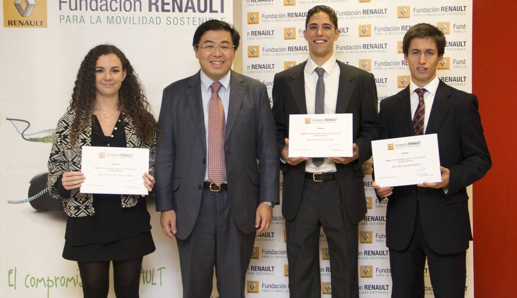 el-alumno-francesc-clar-l-pez-gana-el-iii-concurso-de-renault-sobre