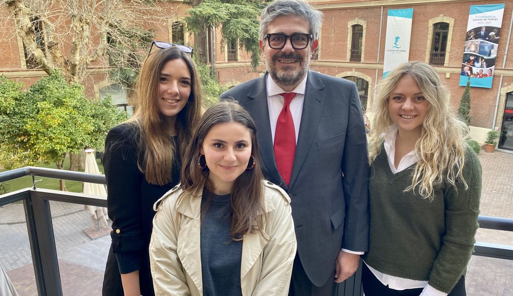 Un equipo de alumnas de la Nebrija se clasifica para el "Moot Court" de la Asociación Española para el Estudio del Derecho Europeo