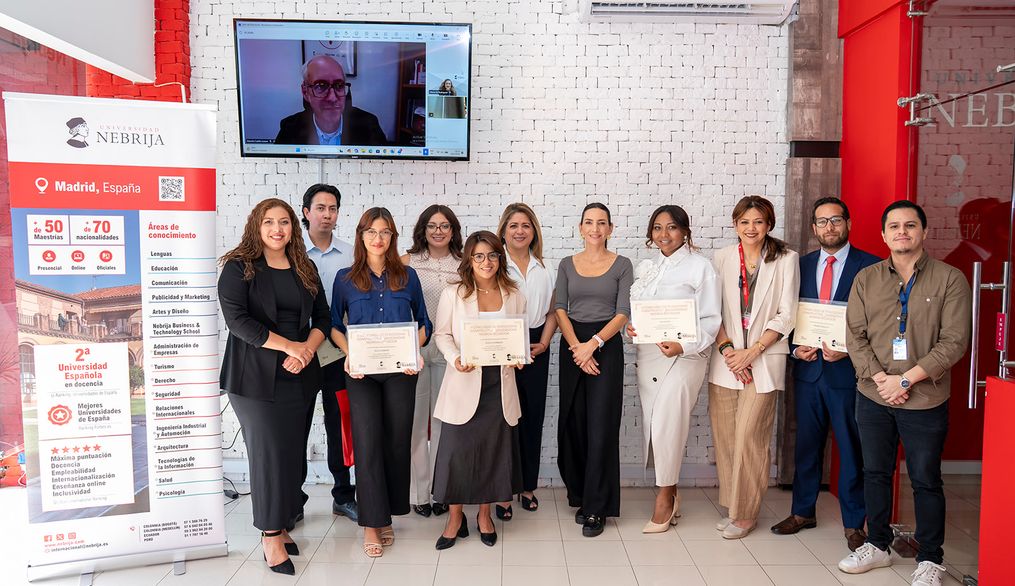 Ganador y finalistas del II Concurso de Periodismo Constructivo Universidad Nebrija-Ecuador