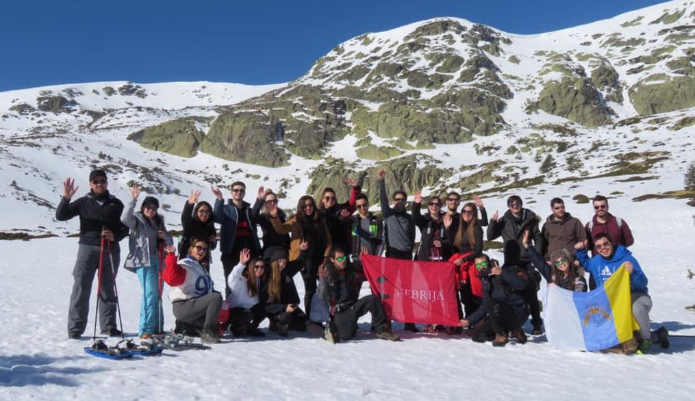 El Club de Aventura en ruta con raquetas de nieve