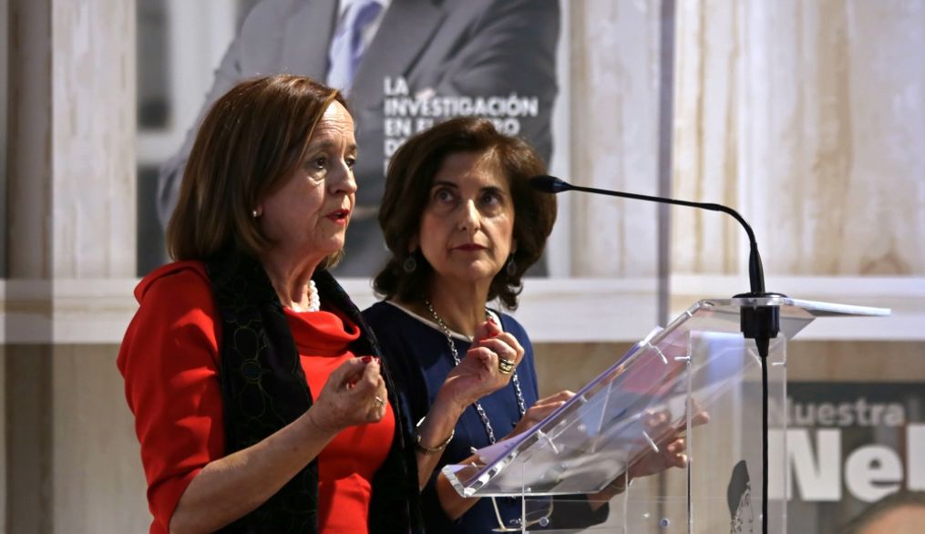 Trece matemáticas, trece espejos o por qué descubrir a las mujeres que cambiaron la ciencia