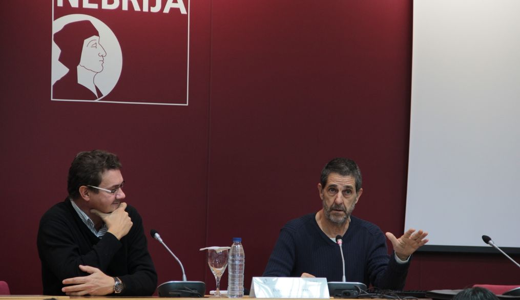 Los alumnos de Comunicación recibieron la visita del presidente de la Academia de la Publicidad