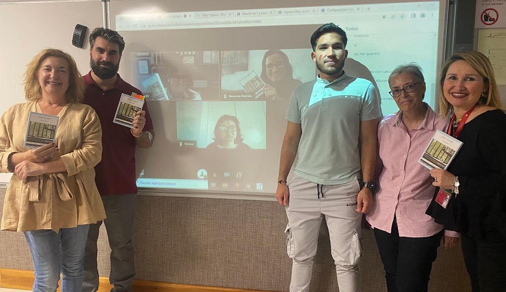 El renovado Rincón de Lectura Nebrija sigue captando lectores para su causa