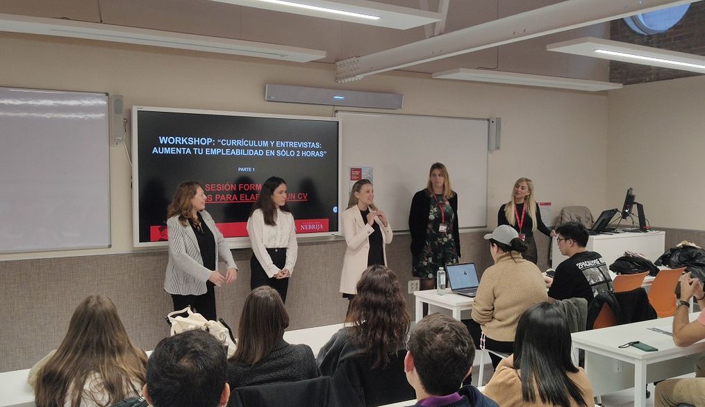 Un taller sobre currículum y entrevistas reúne a varios equipos de Nebrija