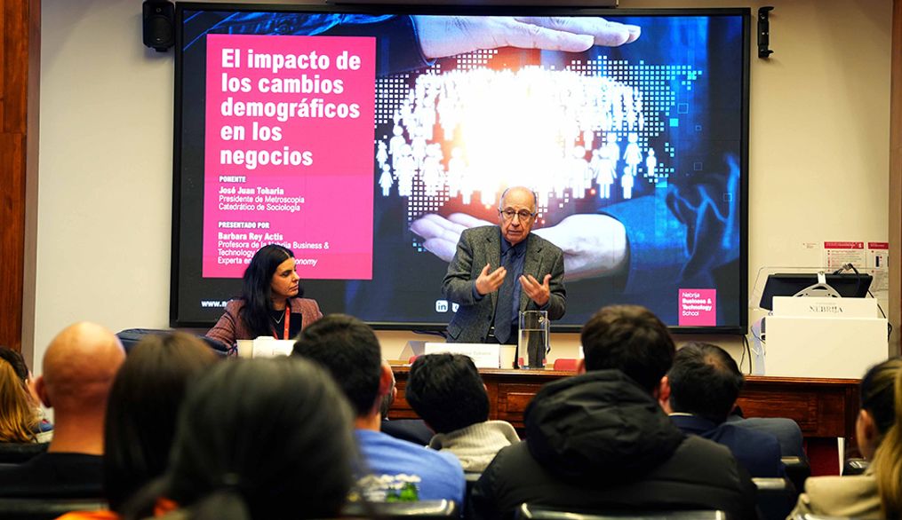 José Juan Toharia: “Es un error que las personas se anquilosen con la edad y dejen de ser creativas”
