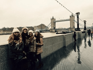 Las ganadoras del Premio Jóvenes Emprendedores viajan a Londres